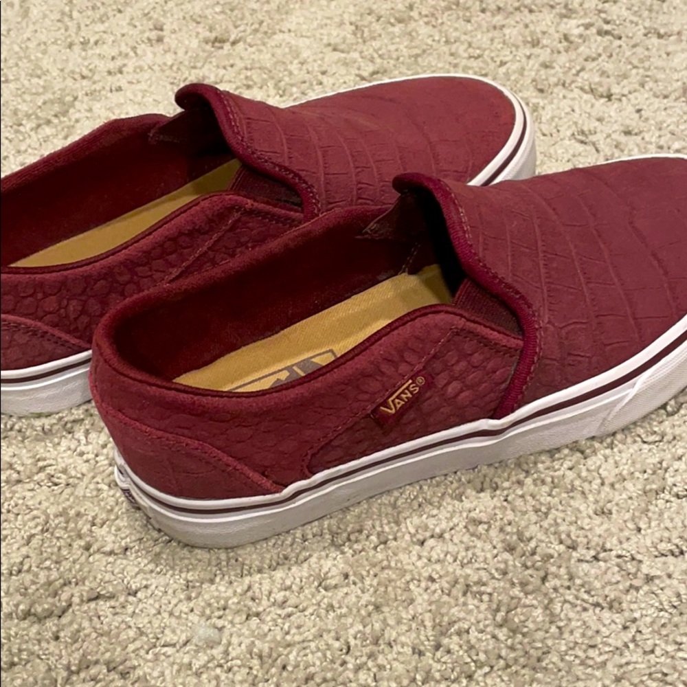Vans slip one